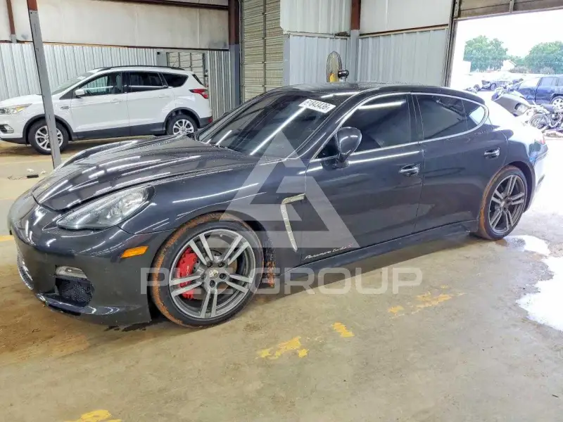 2012 Porsche Panamera photo