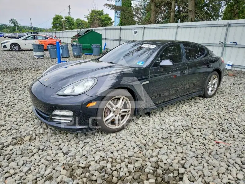 2012 Porsche Panamera photo