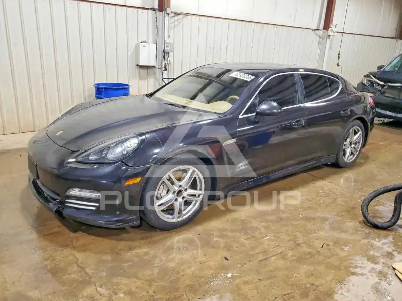 2012 Porsche Panamera photo
