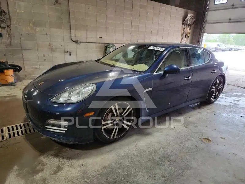 2012 Porsche Panamera photo