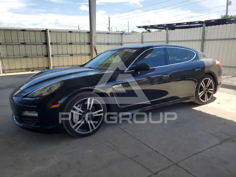 2012 Porsche Panamera photo