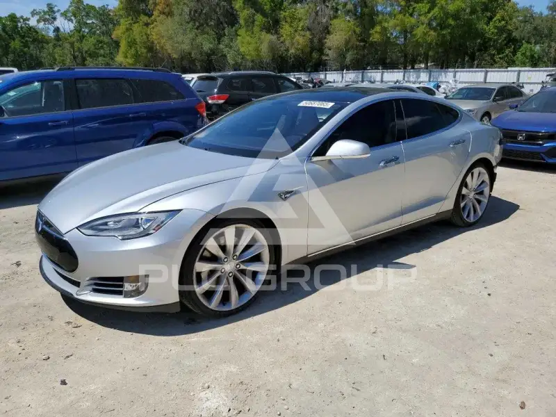 2012 Tesla Model S photo