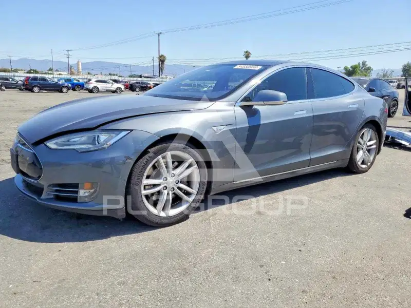 2012 Tesla Model S фото