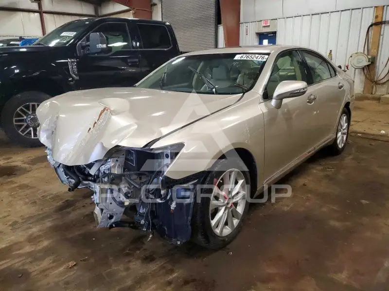 2012 Lexus ES350 фото