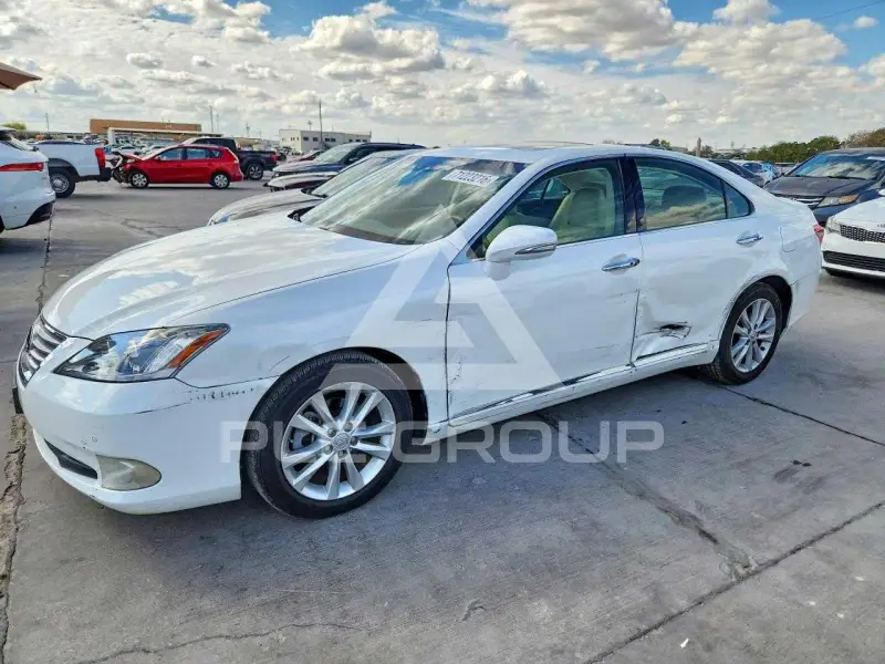 2012 Lexus ES350 photo
