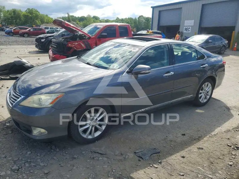 2012 Lexus ES350 фото
