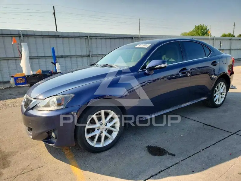 2012 Lexus IS photo
