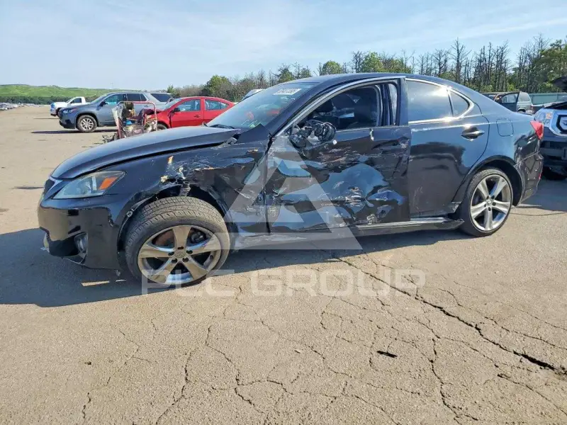 2012 Lexus IS фото