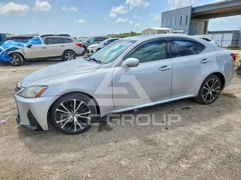 2012 Lexus IS фото