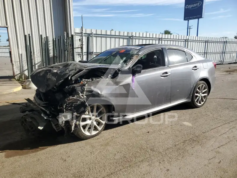 2012 Lexus IS фото