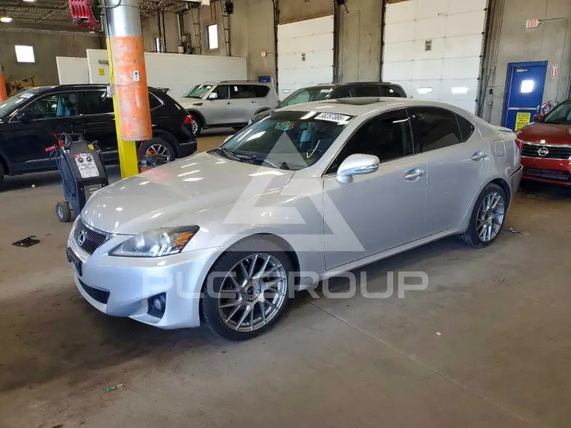 2012 Lexus IS фото