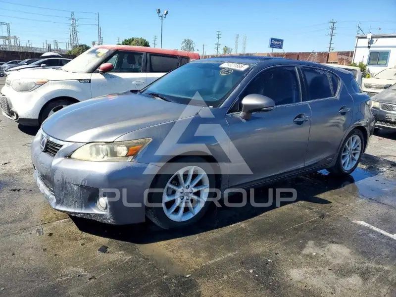 2012 Lexus CT photo