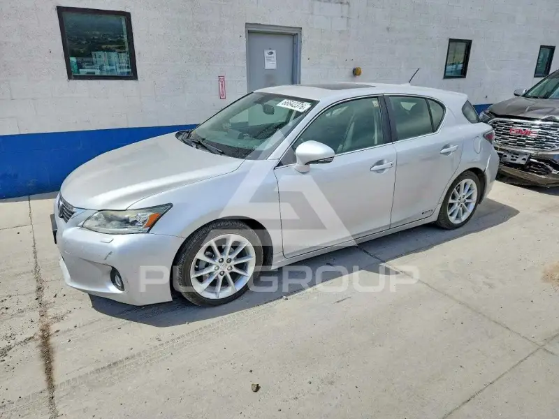 2012 Lexus CT200 photo