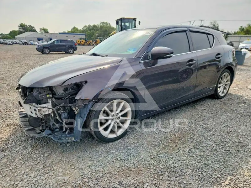 2012 Lexus CT200 photo