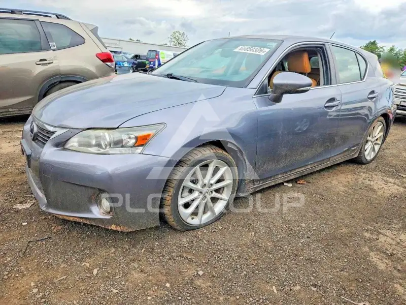 2012 Lexus CT200 photo