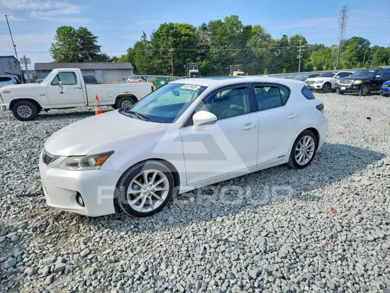 2012 Lexus CT200 photo