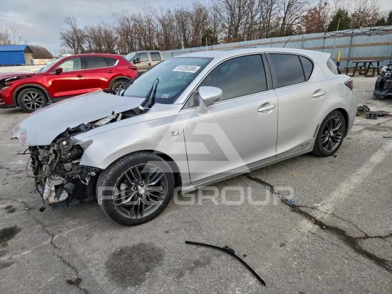 2012 Lexus CT200 фото