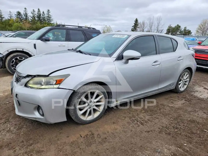 2012 Lexus CT200 photo
