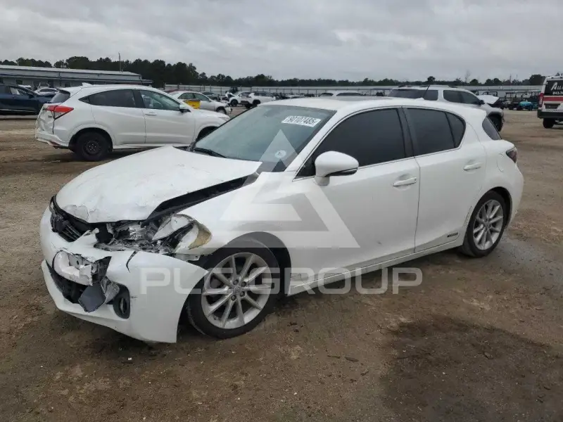 2012 Lexus CT200 photo