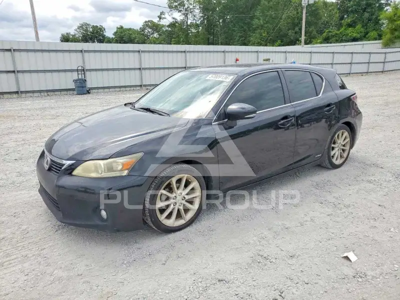 2012 Lexus CT200 photo