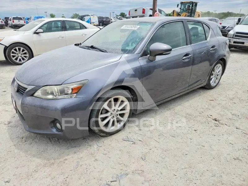 2012 Lexus CT200 photo