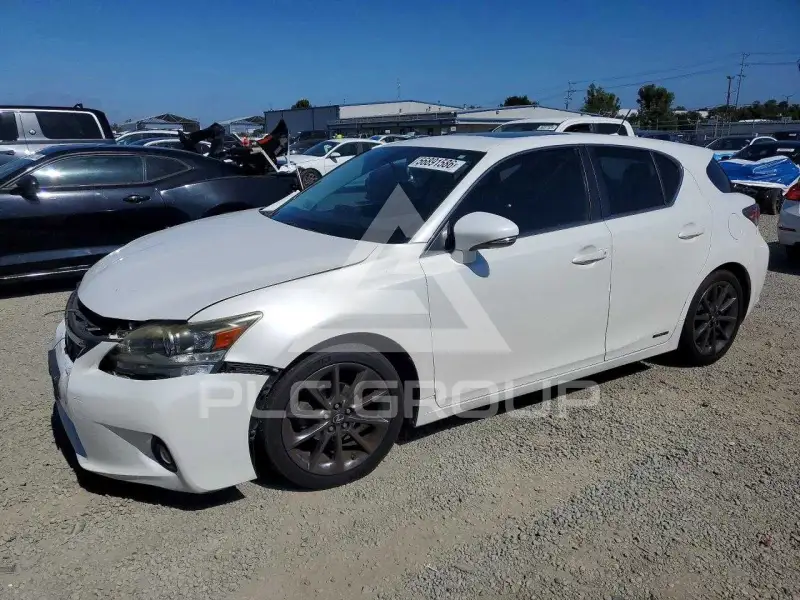 2012 Lexus CT200 фото