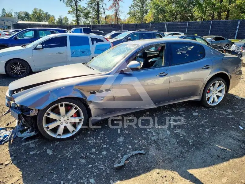 2012 Maserati QUATTROPORTE фото