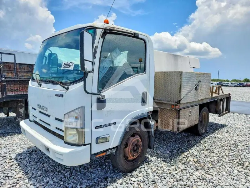 2012 Isuzu NPR photo