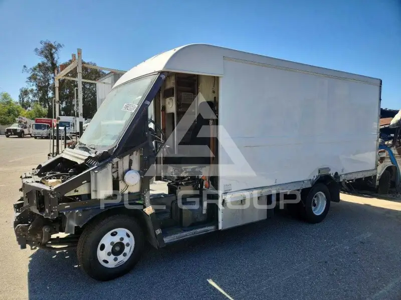 2012 Isuzu NPR photo