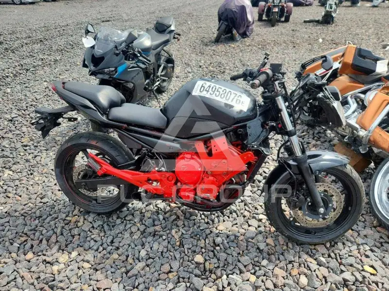 2012 Yamaha FZ6 фото