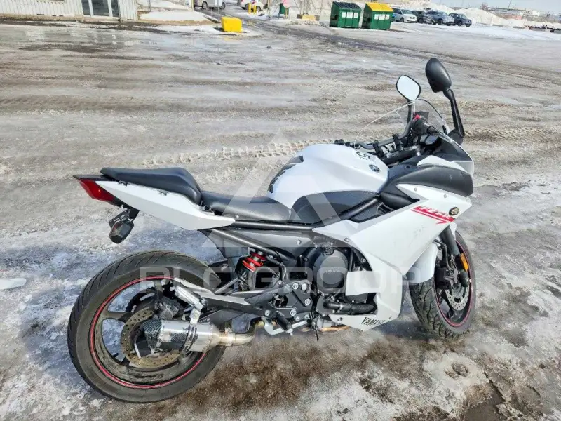 2012 Yamaha FZ6 photo