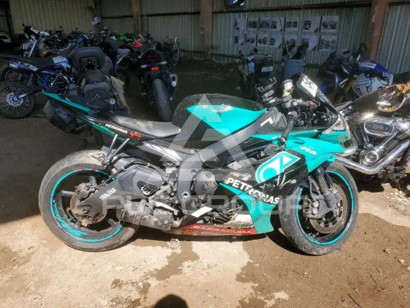 2012 Yamaha YZF600 фото