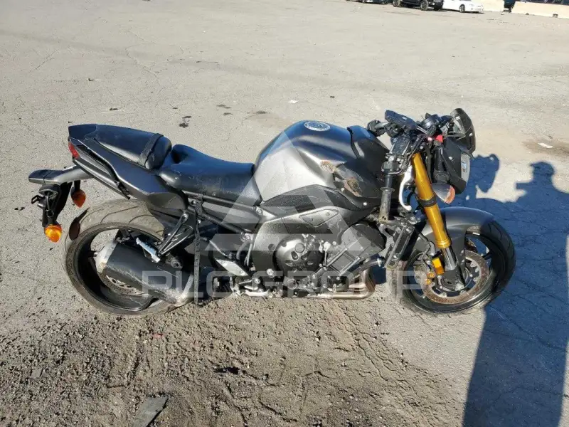 2012 Yamaha FZ8 фото