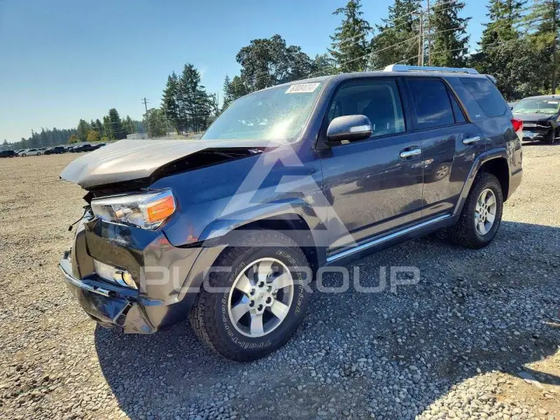2012 Toyota 4 RUNNER фото