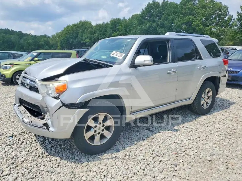 2012 Toyota 4 RUNNER photo
