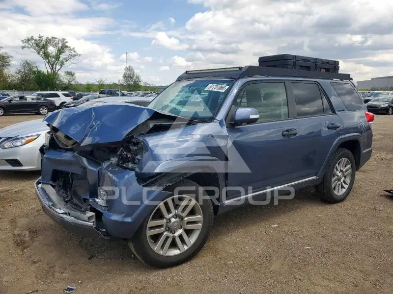 2012 Toyota 4 RUNNER photo