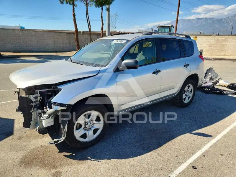 2012 Toyota RAV4 фото