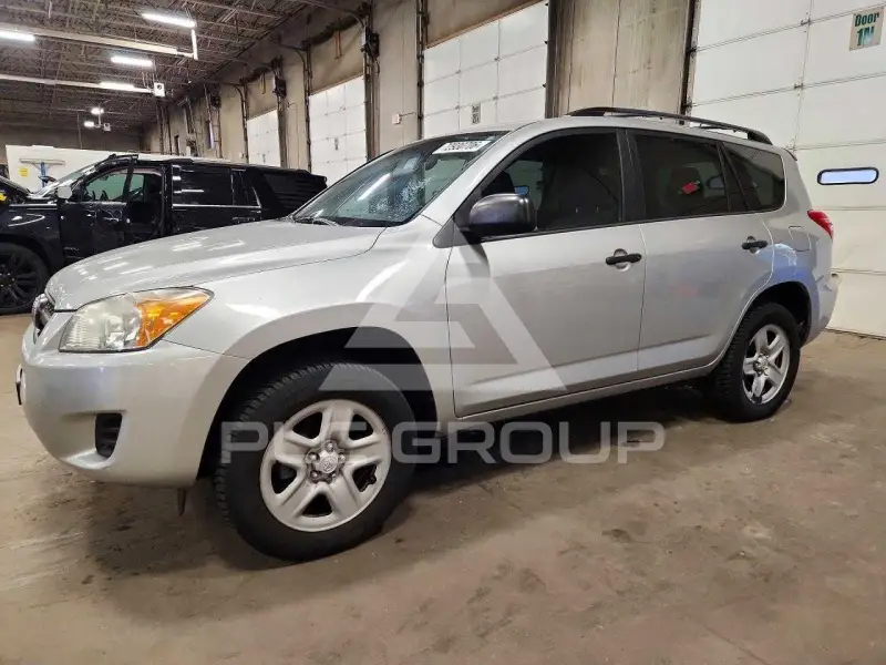 2012 Toyota RAV4 photo