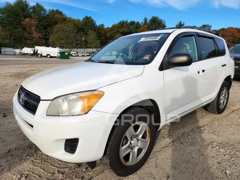 2012 Toyota RAV4 фото