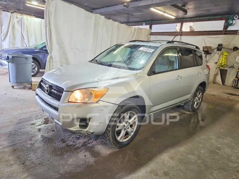 2012 Toyota RAV4 фото