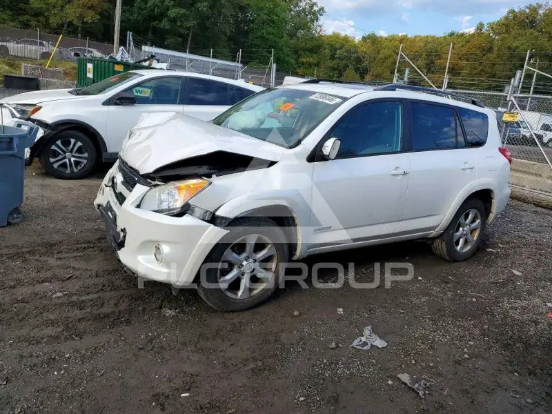2012 Toyota RAV4 фото