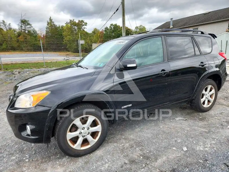 2012 Toyota RAV4 photo