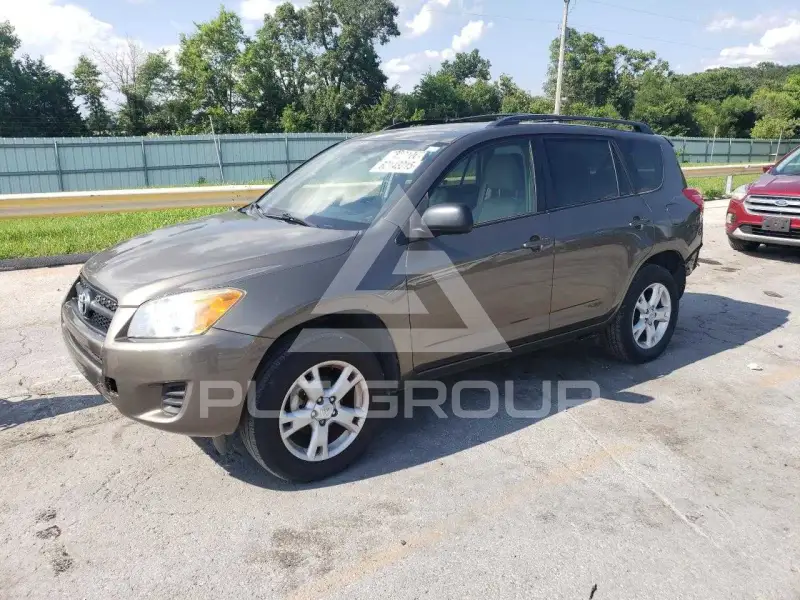 2012 Toyota RAV4 фото