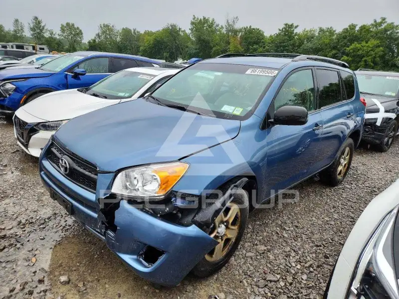 2012 Toyota RAV4 фото