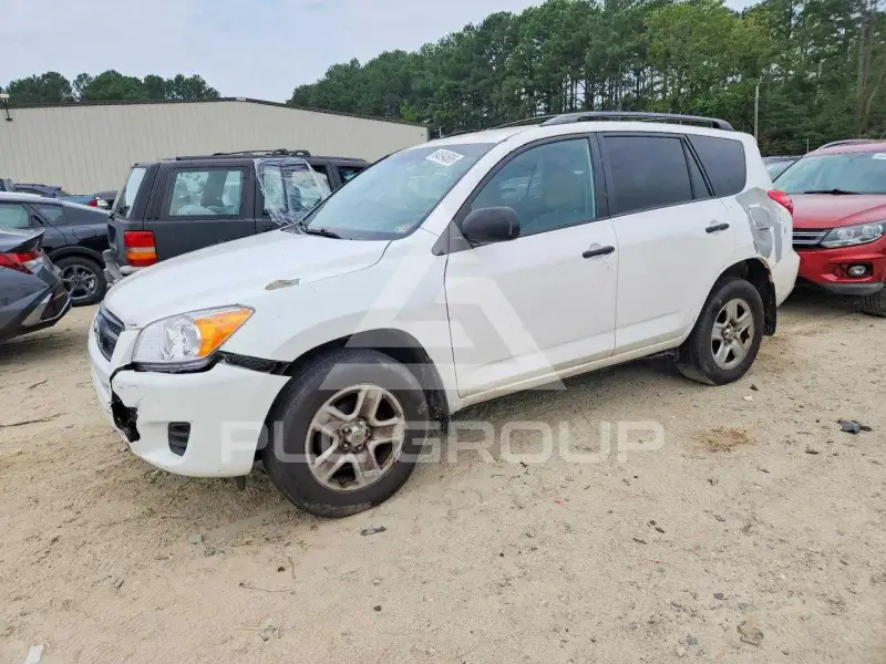 2012 Toyota RAV4 фото