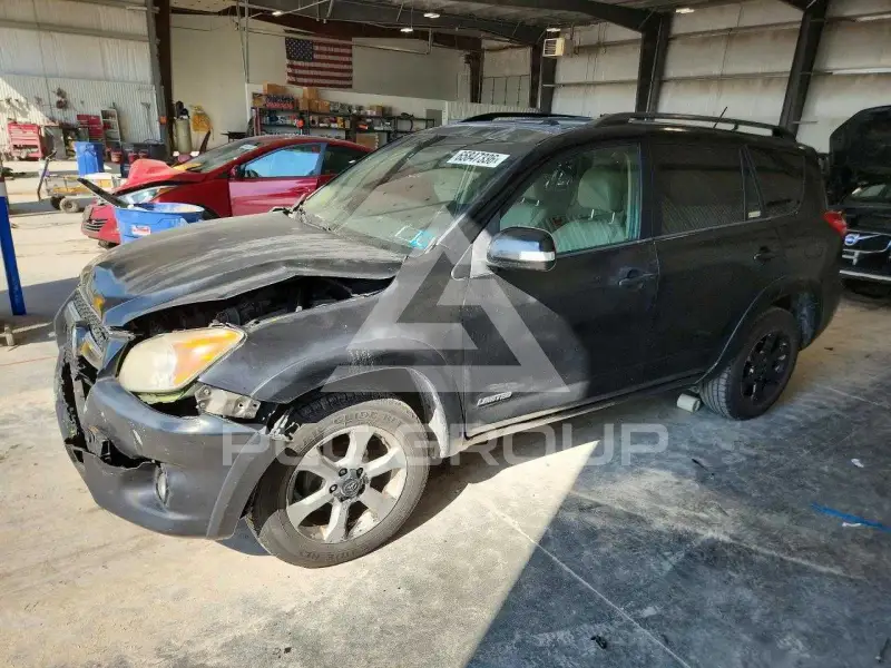 2012 Toyota RAV4 photo