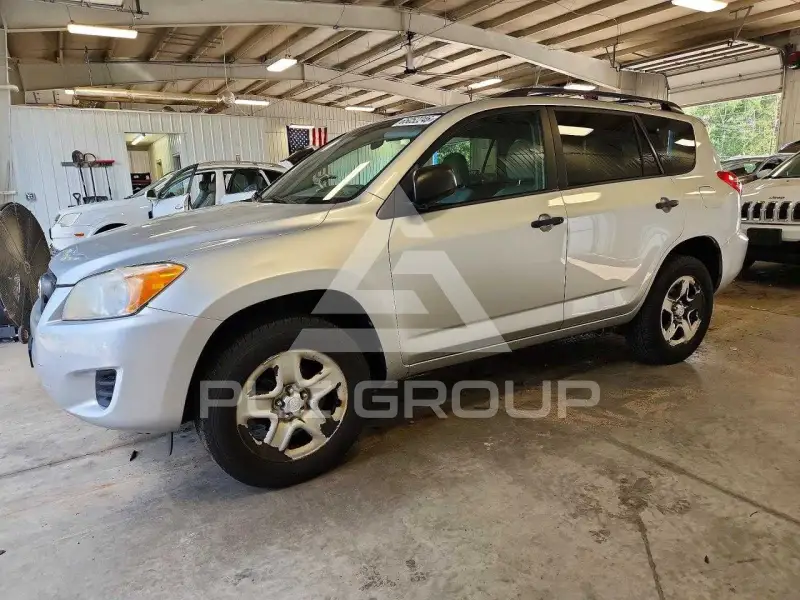 2012 Toyota RAV4 фото