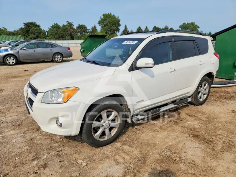 2012 Toyota RAV4 фото