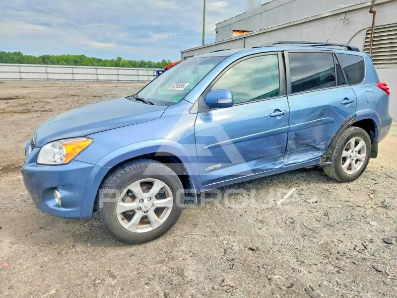 2012 Toyota RAV4 photo