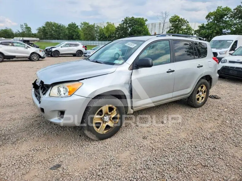 2012 Toyota RAV4 photo